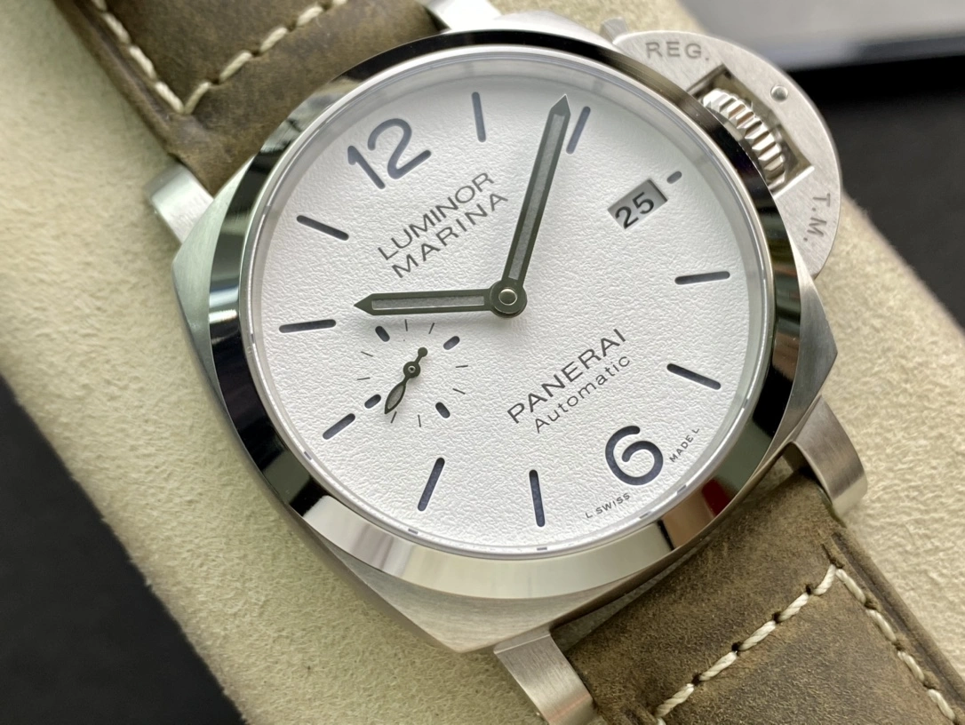 CBD Factory Panerai Luminor Marina 42mm White Dial Luminous Arabic Numerals Green Leather Strap Smooth Bezel(PAM01394) 1:1 Super Clone – DDP.9010 Movement OdorResistant 402